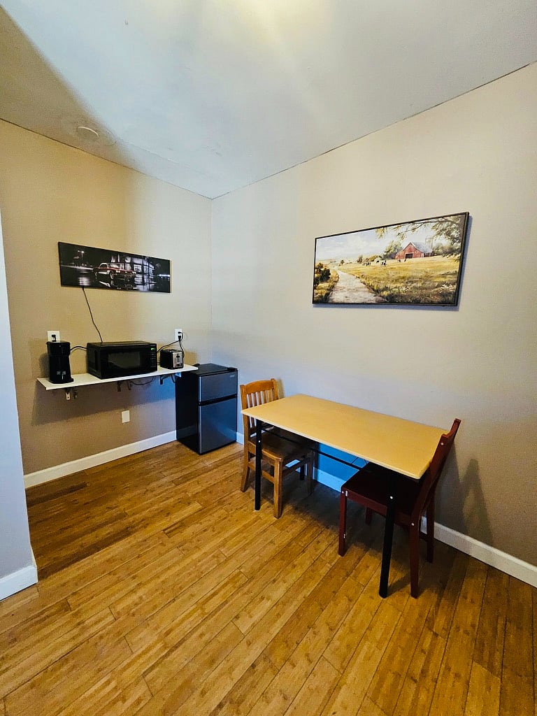 Furnished Finder property 826095_2 photo 3