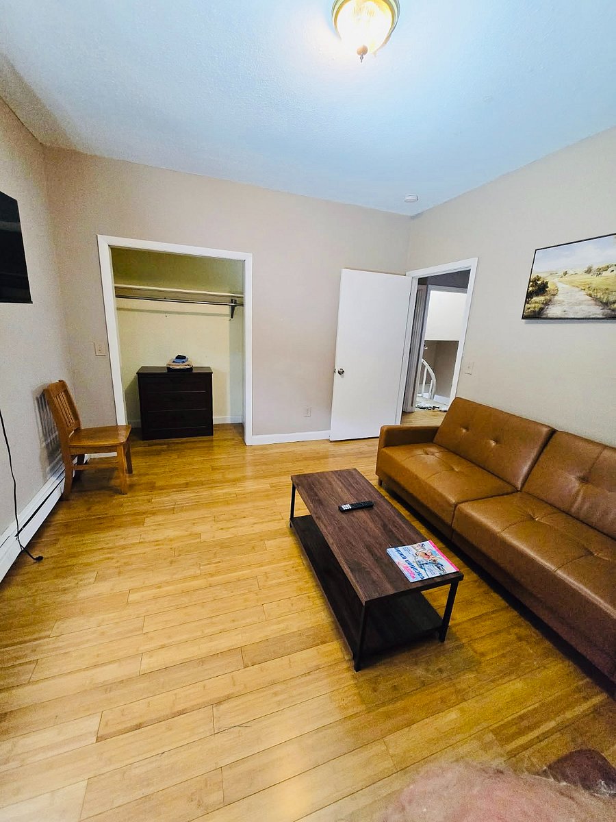 Furnished Finder property 826095_2 photo 5