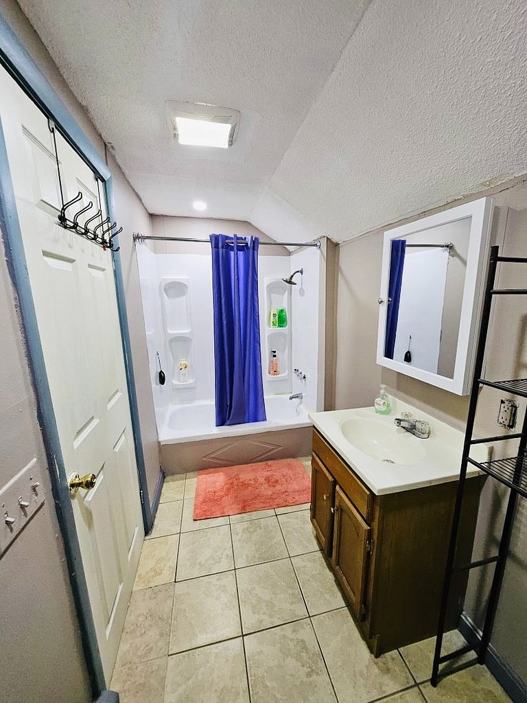 Furnished Finder property 826095_2 photo 7