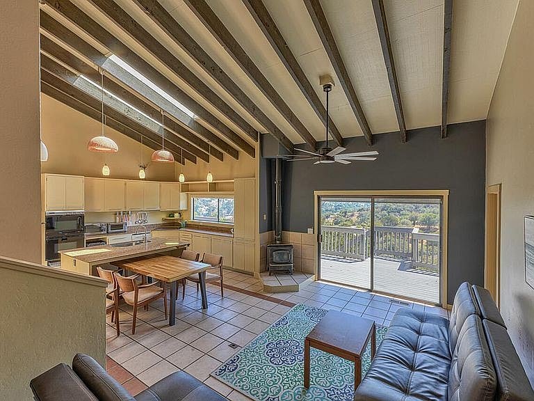 Furnished Finder property 826110_1 photo 28