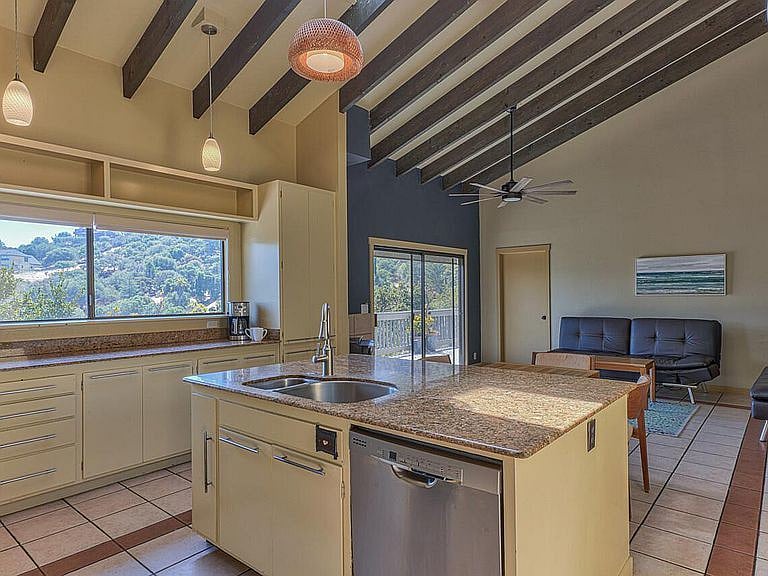 Furnished Finder property 826110_1 photo 26