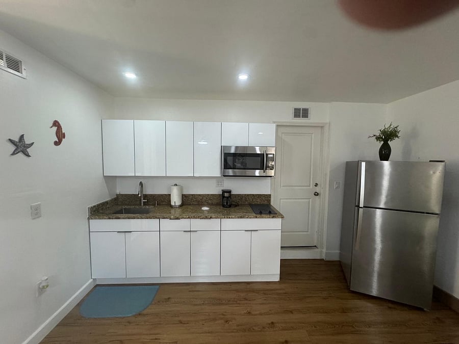 Furnished Finder property 826133_1 photo 3