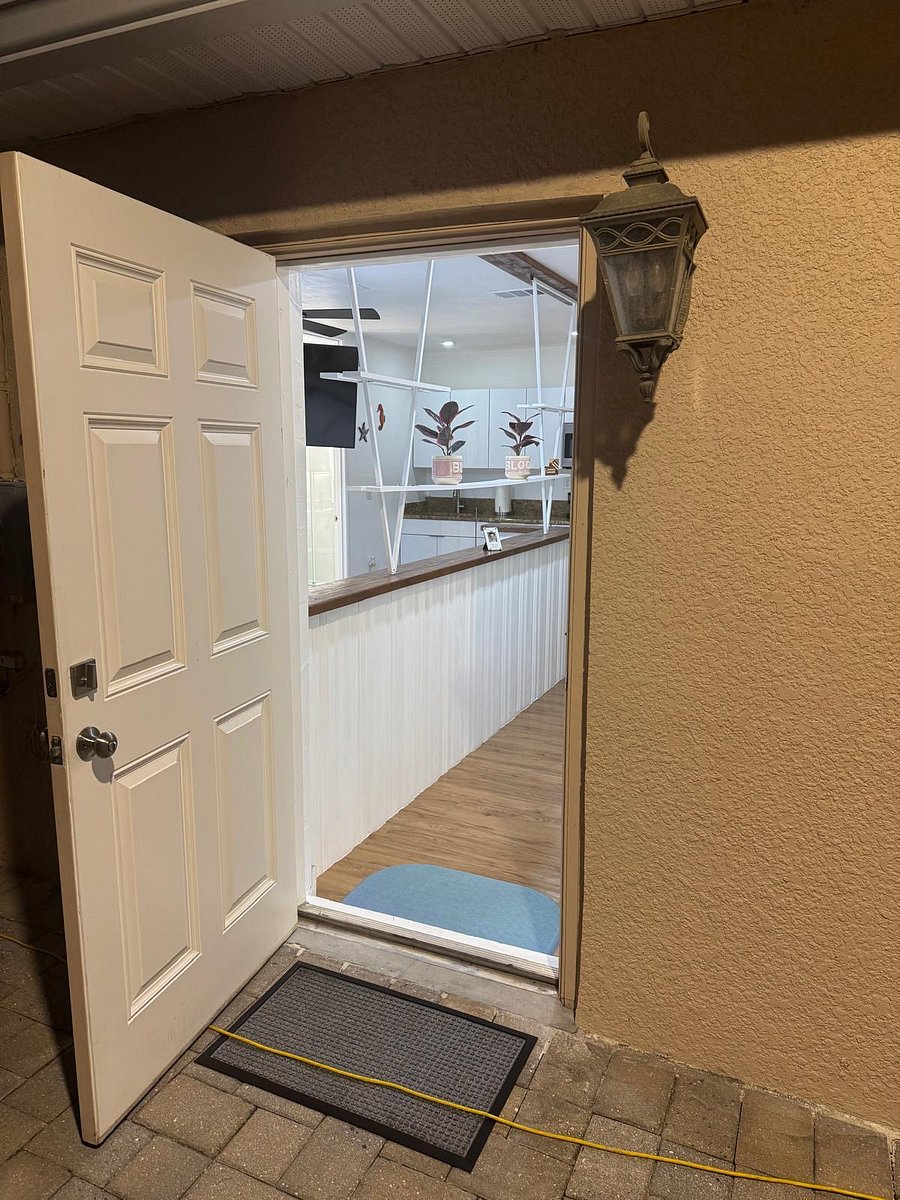 Furnished Finder property 826133_1 photo 9