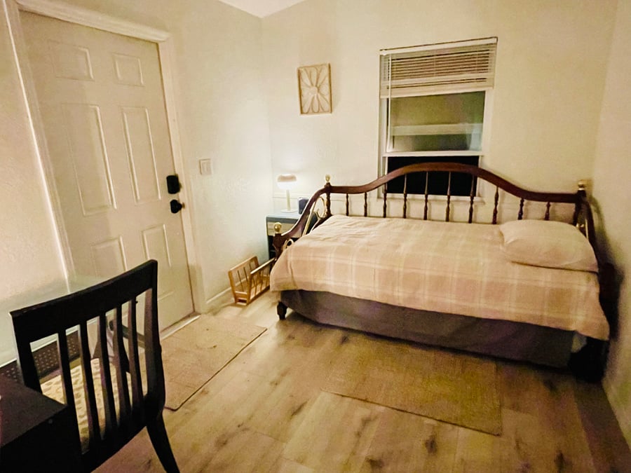 Furnished Finder property 826155_1 photo 9