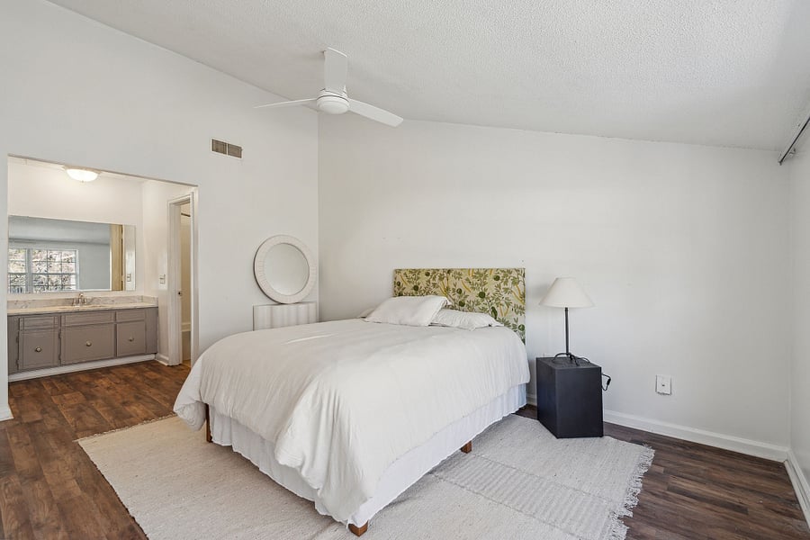 Furnished Finder property 826187_1 photo 17