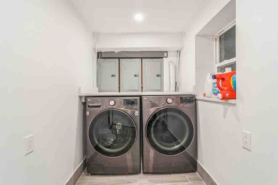 Furnished Finder property 826196_1 photo 9
