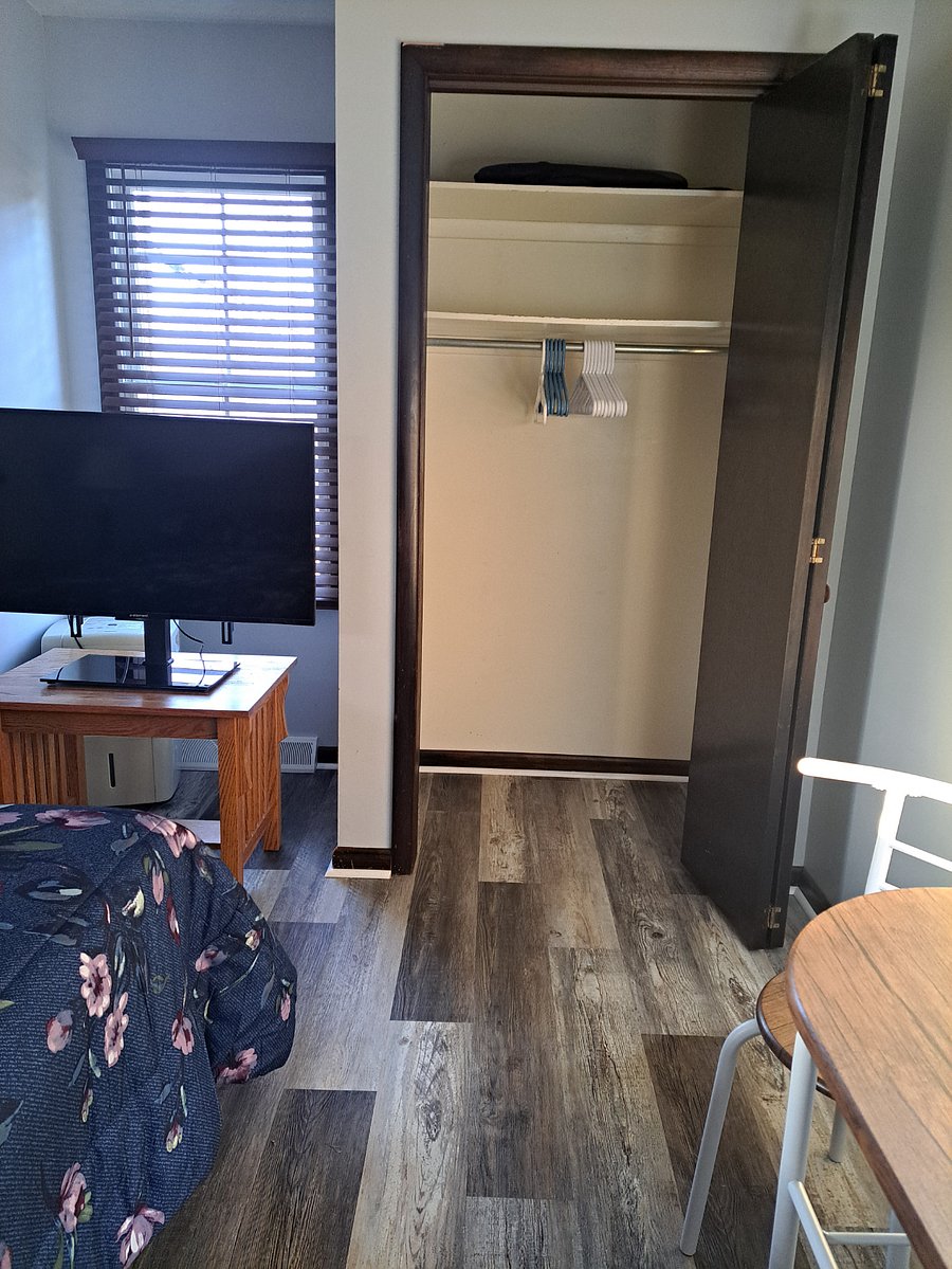 Furnished Finder property 826200_1 photo 13