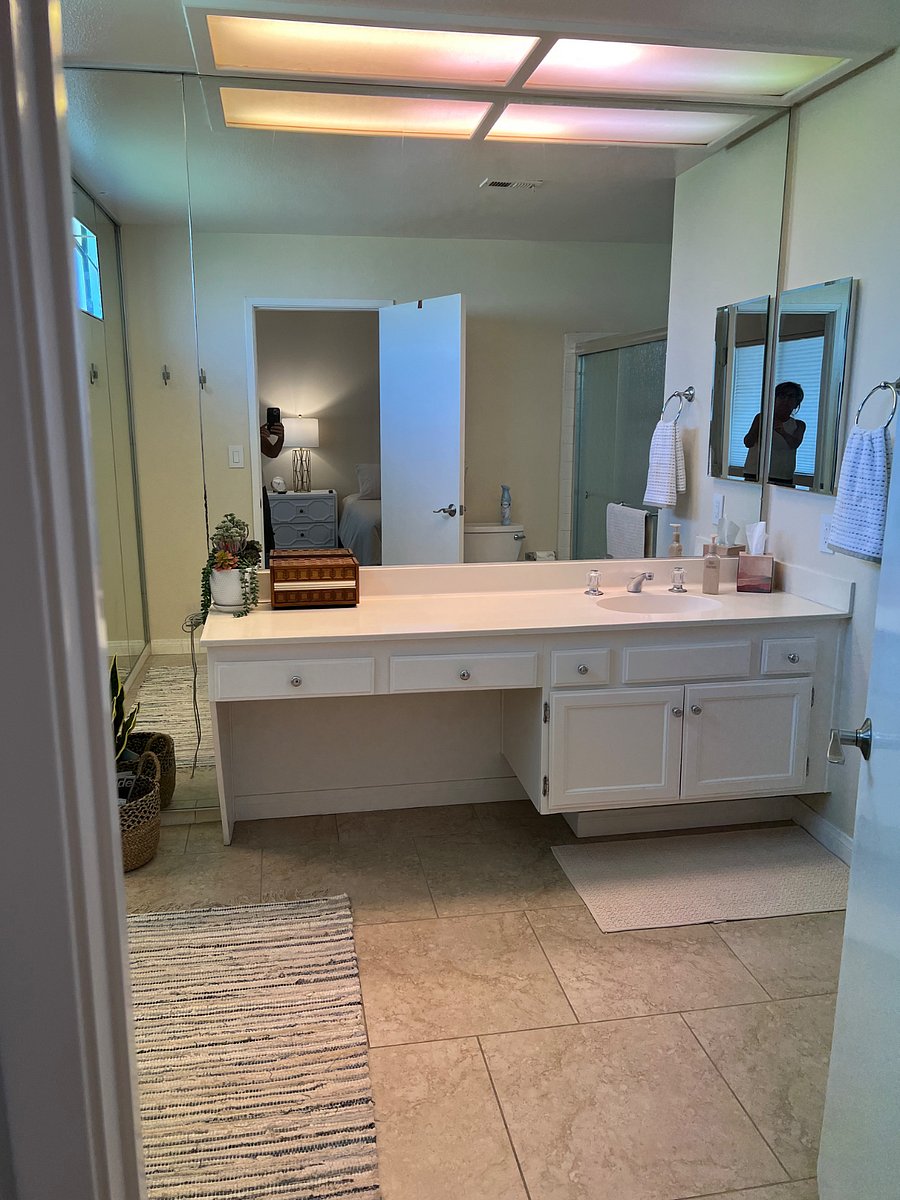 Master bathroom.