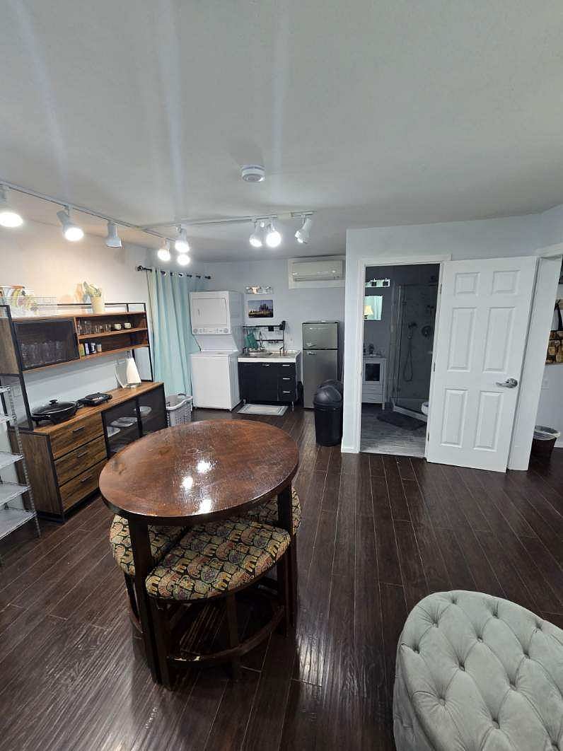 Furnished Finder property 826277_1 photo 17