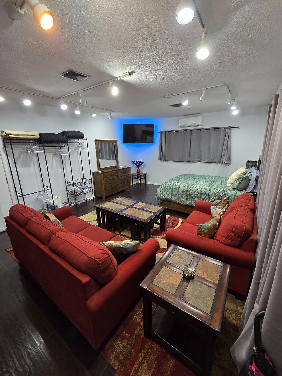 Furnished Finder property 826277_1 photo 21