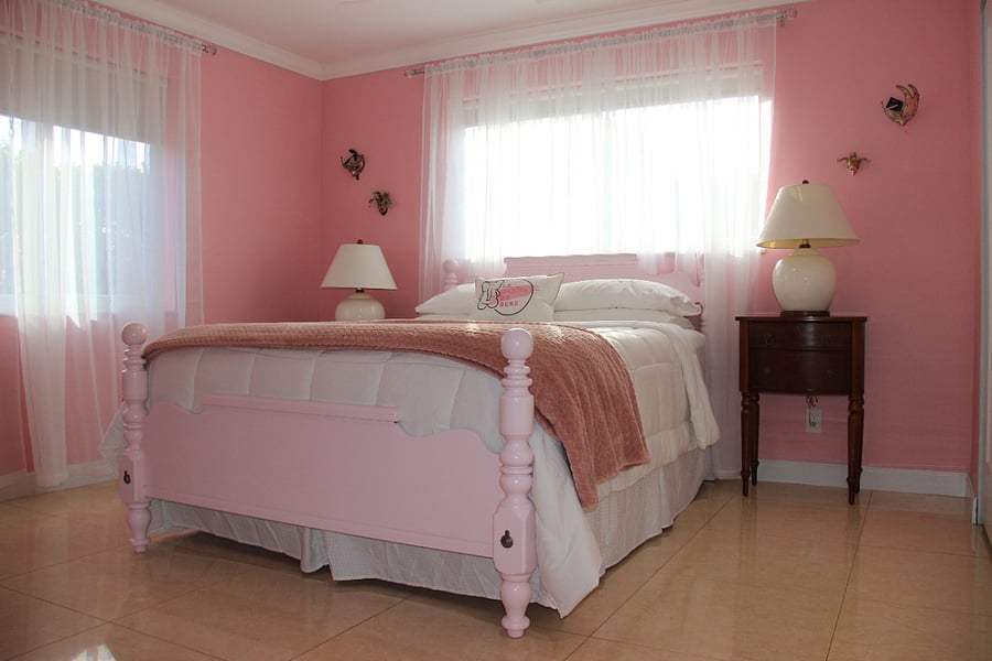 BEDROOM 1 (Master)