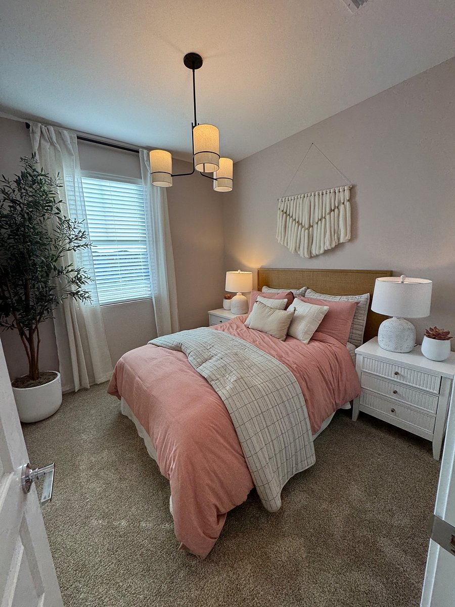 Furnished Finder property 826347_1 photo 3