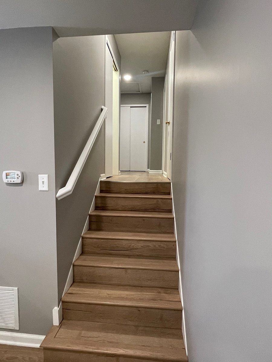 Stairway to bedrooms