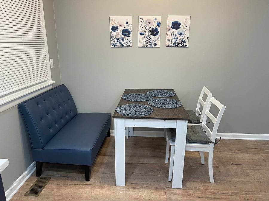 Breakfast nook