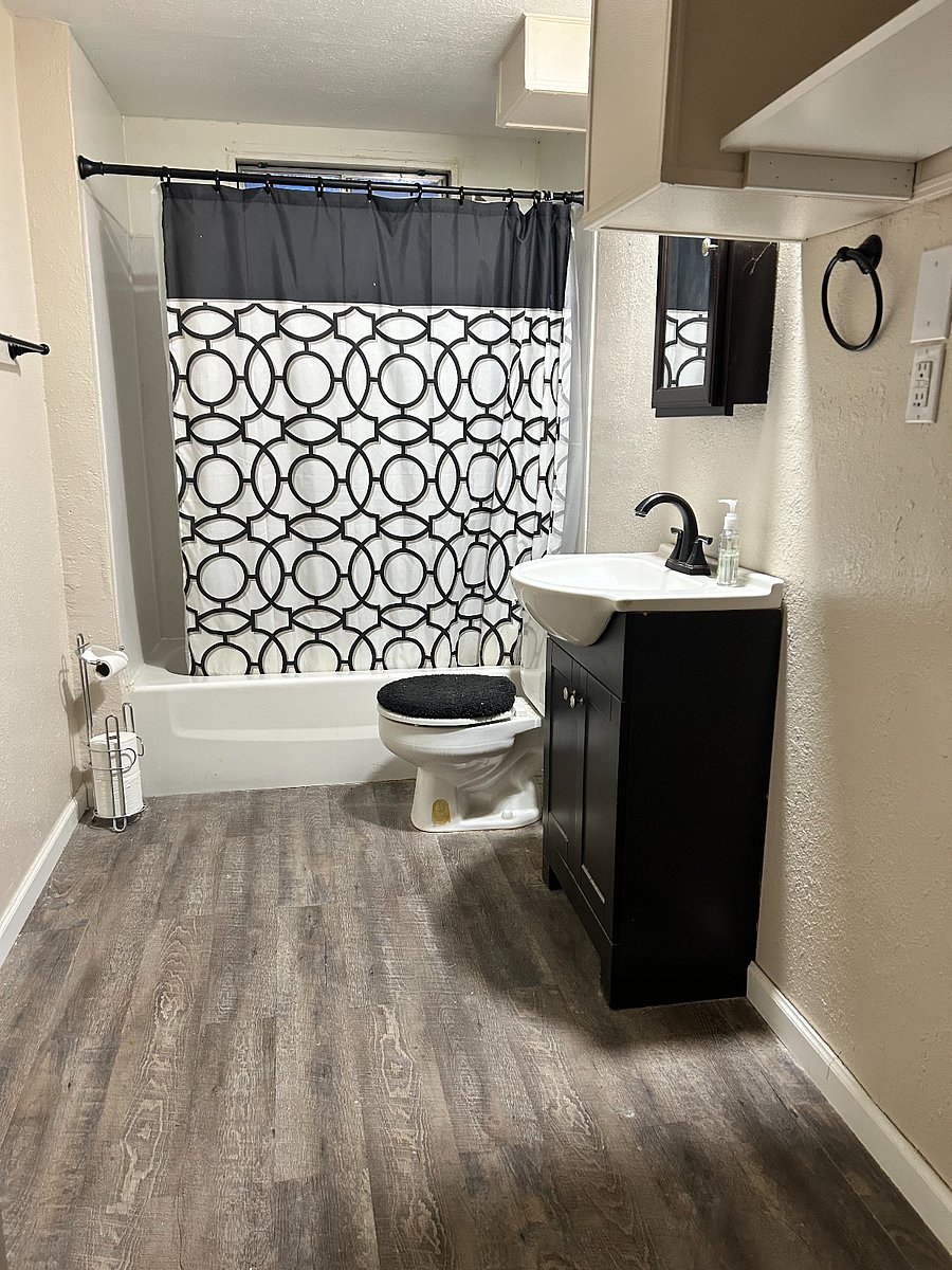 Furnished Finder property 826425_1 photo 8