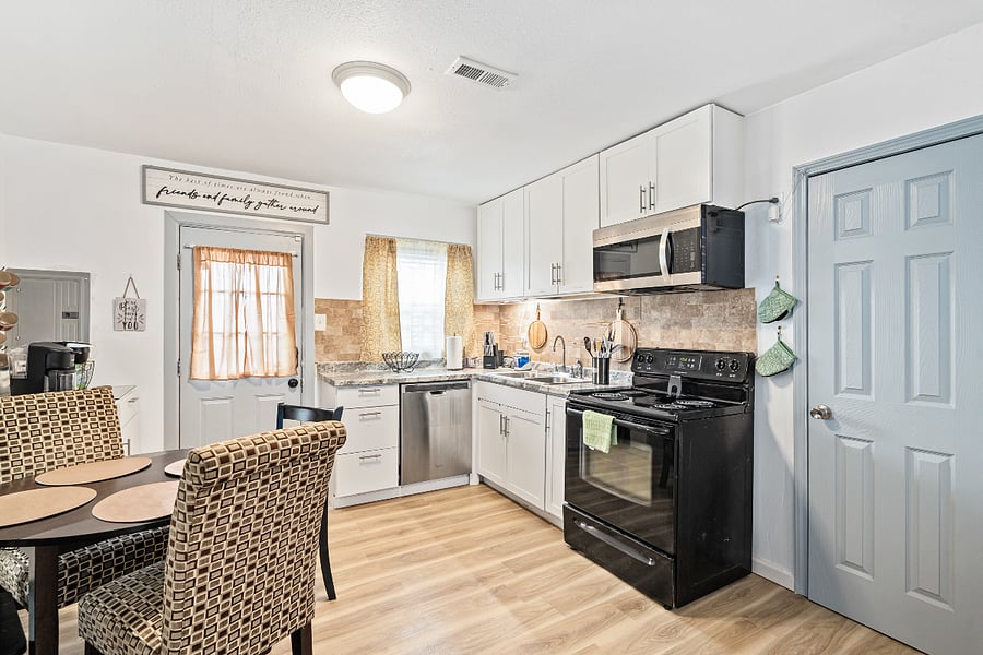 Furnished Finder property 826515_1 photo 5