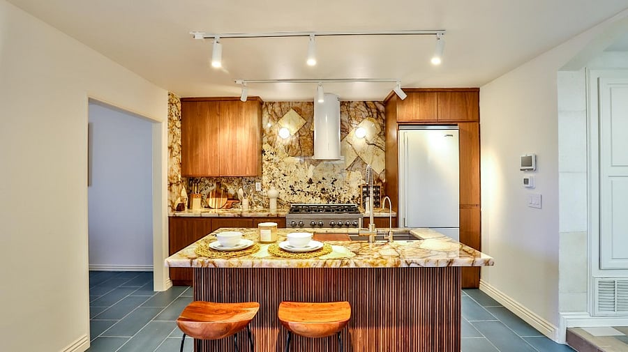 Furnished Finder property 826517_1 photo 3
