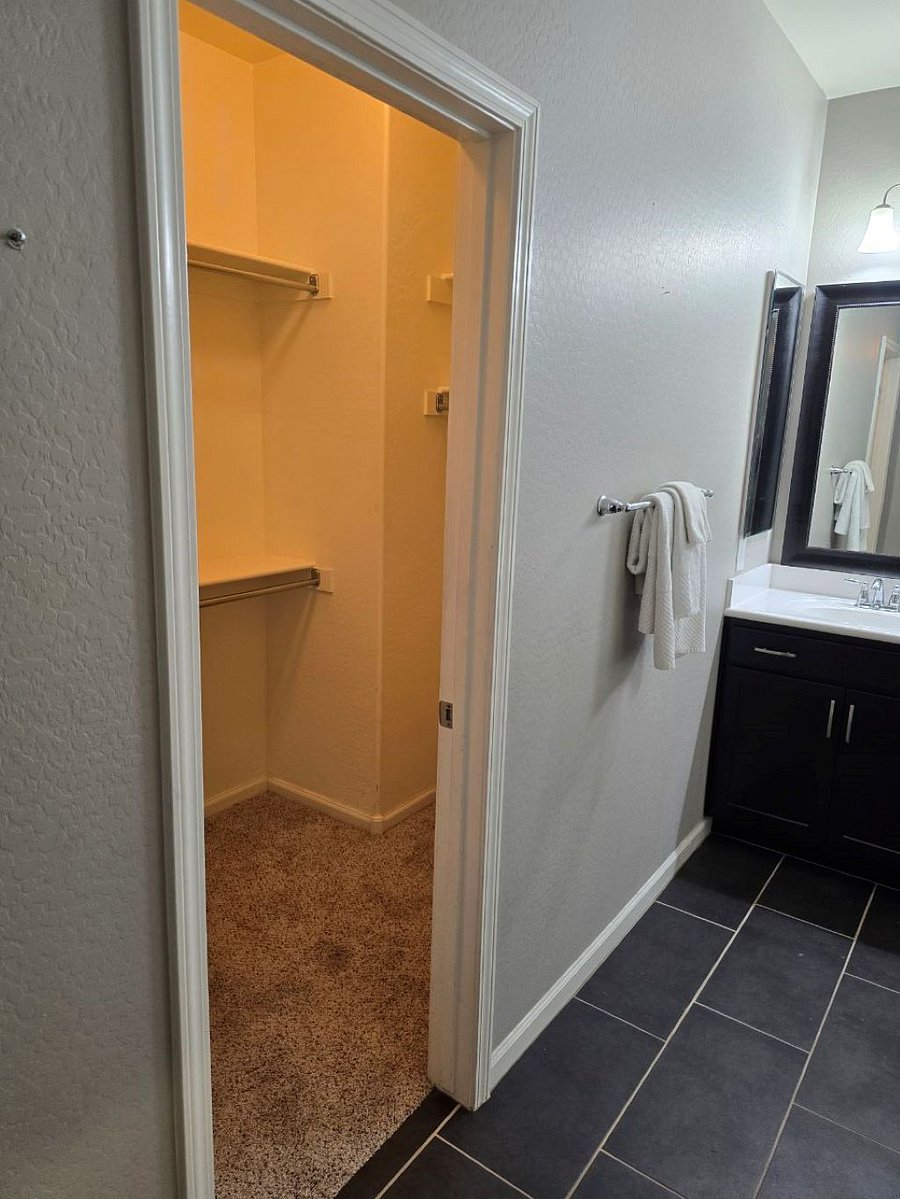 Furnished Finder property 826689_1 photo 9