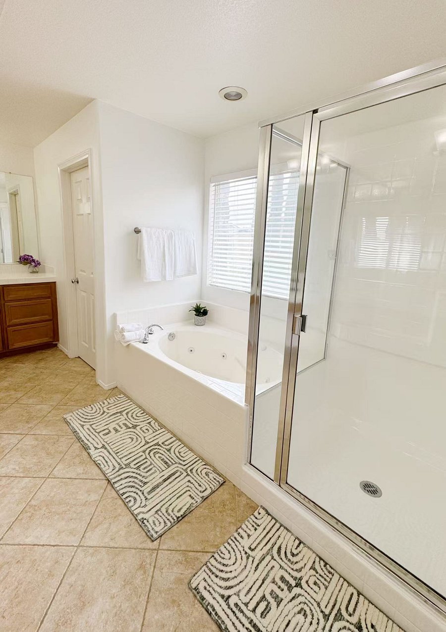 Furnished Finder property 826754_1 photo 24