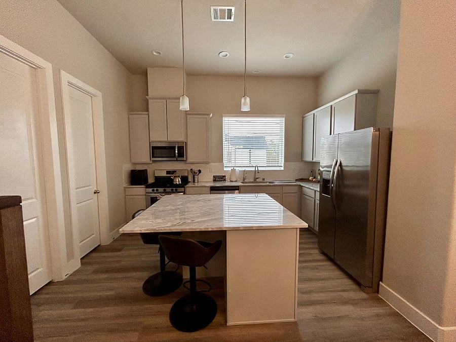 Furnished Finder property 826831_1 photo 3