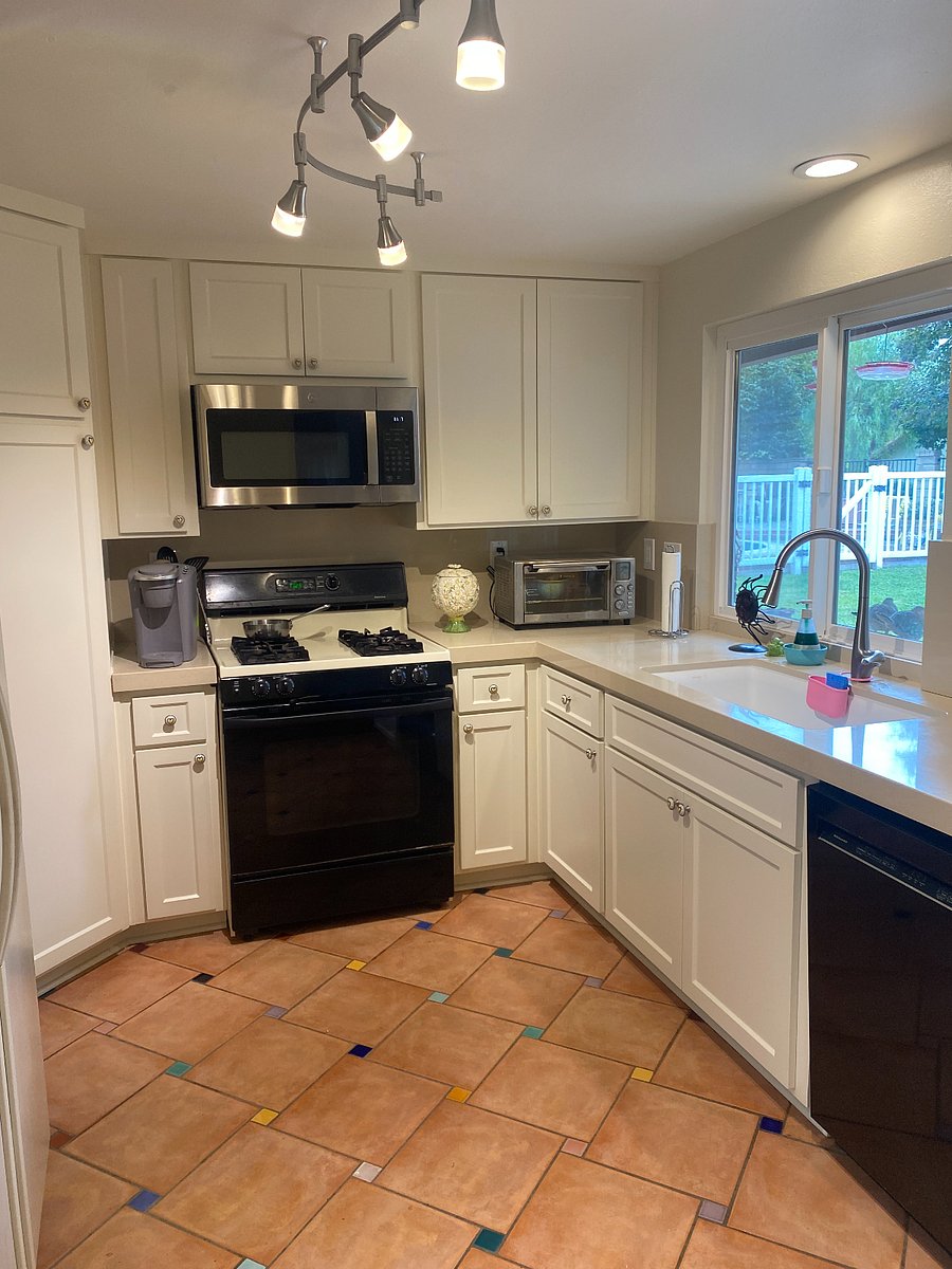 Furnished Finder property 826851_1 photo 3