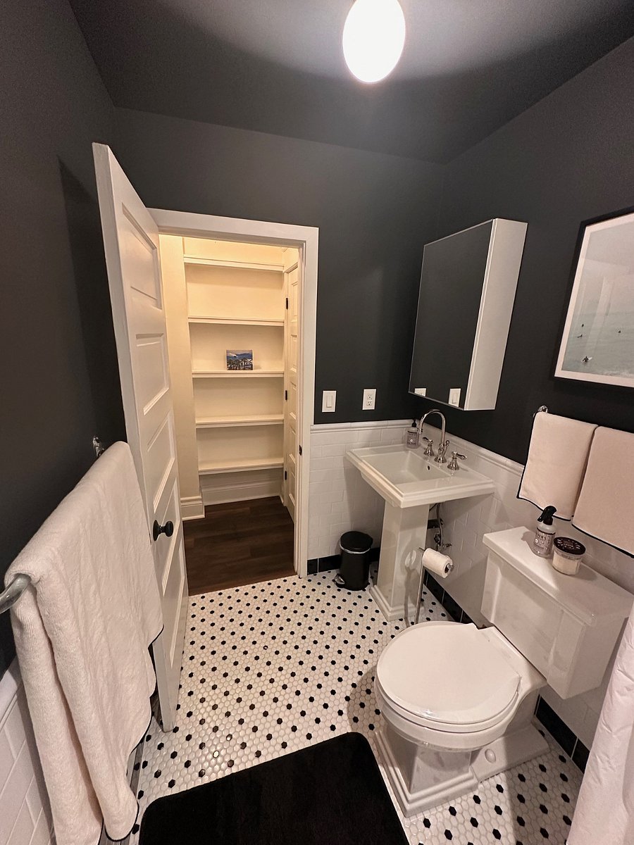 Furnished Finder property 826852_1 photo 16