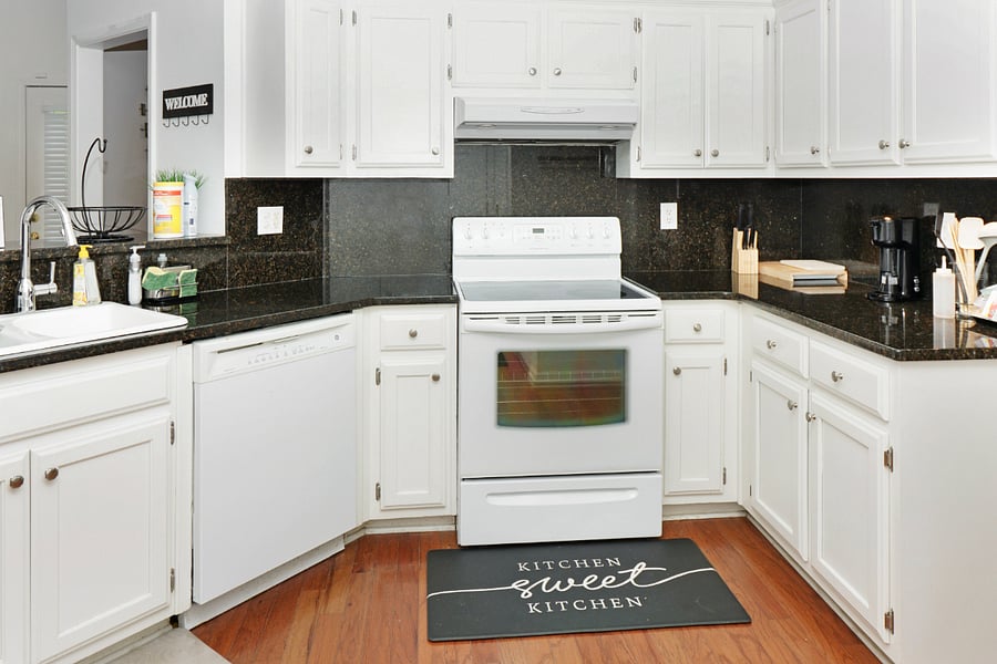 Fully equipped kitchen with modern appliances, plenty of counter space, and all you need for cooking and entertaining.

Walkthrough:
https://www.tiktok.com/@sereneproperties.com/video/7631679232984321301?is_from_webapp=1&sender_device=pc&web_id=7594631247868134943