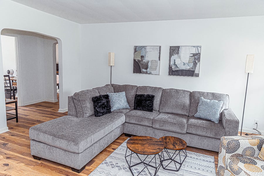 Furnished Finder property 826957_1 photo 2