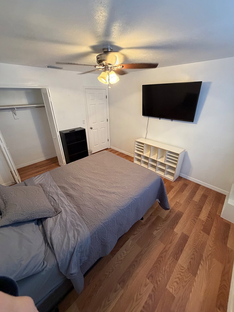 Second bedroom