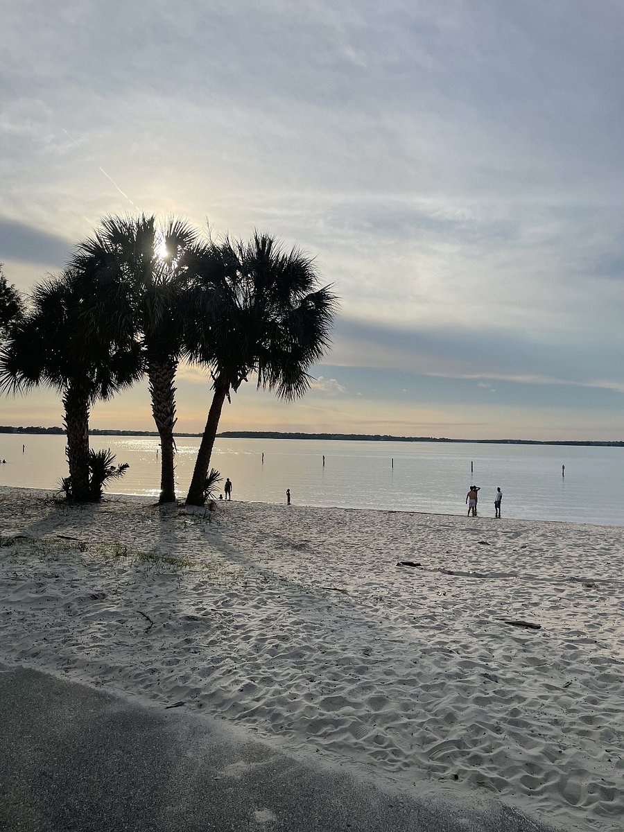 Lake Minneola Beach