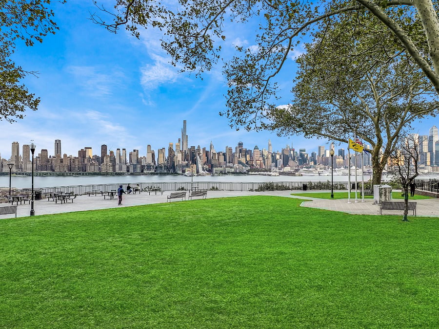 Manhattan skyline view from across the street