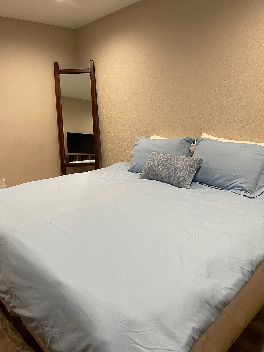 upstairs bedroom with King bed