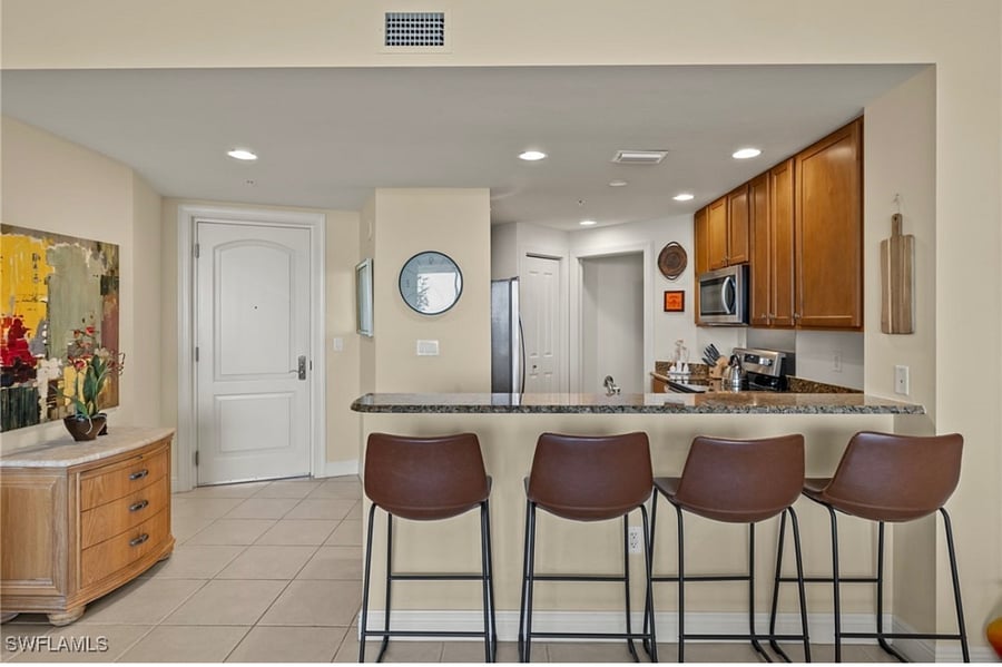 Furnished Finder property 827180_1 photo 3