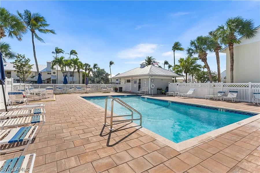 Furnished Finder property 827257_1 photo 33