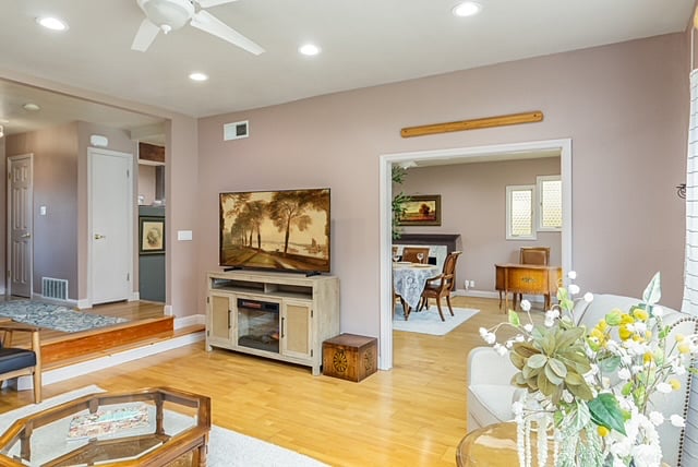 Furnished Finder property 827287_1 photo 3