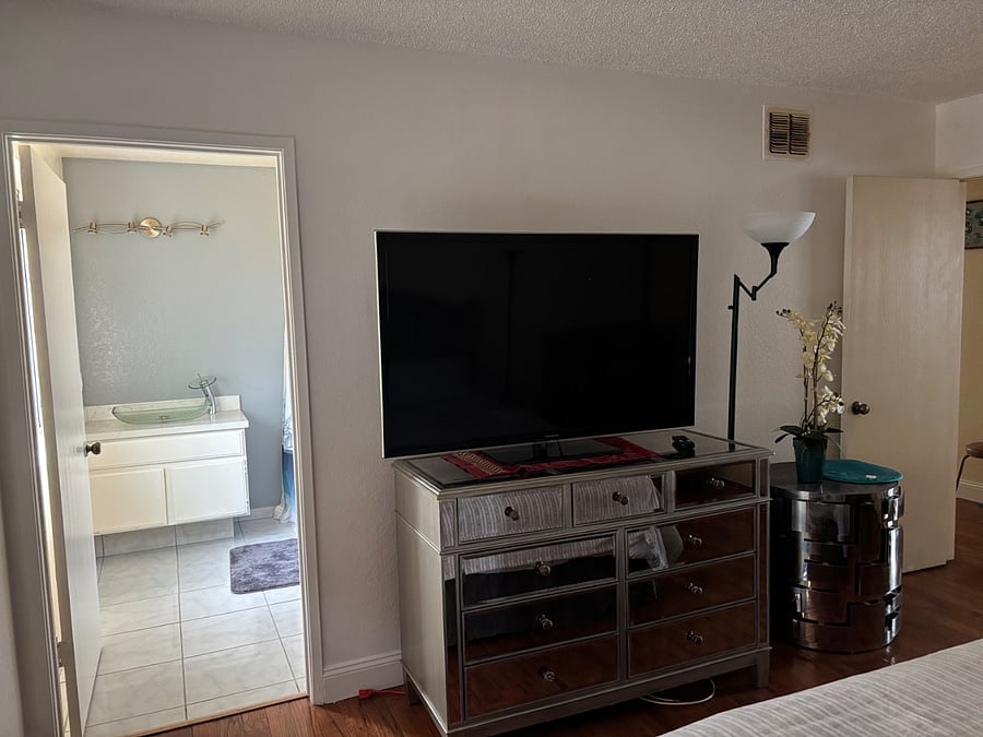 Furnished Finder property 827421_1 photo 16