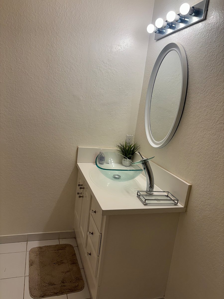 Furnished Finder property 827421_1 photo 26