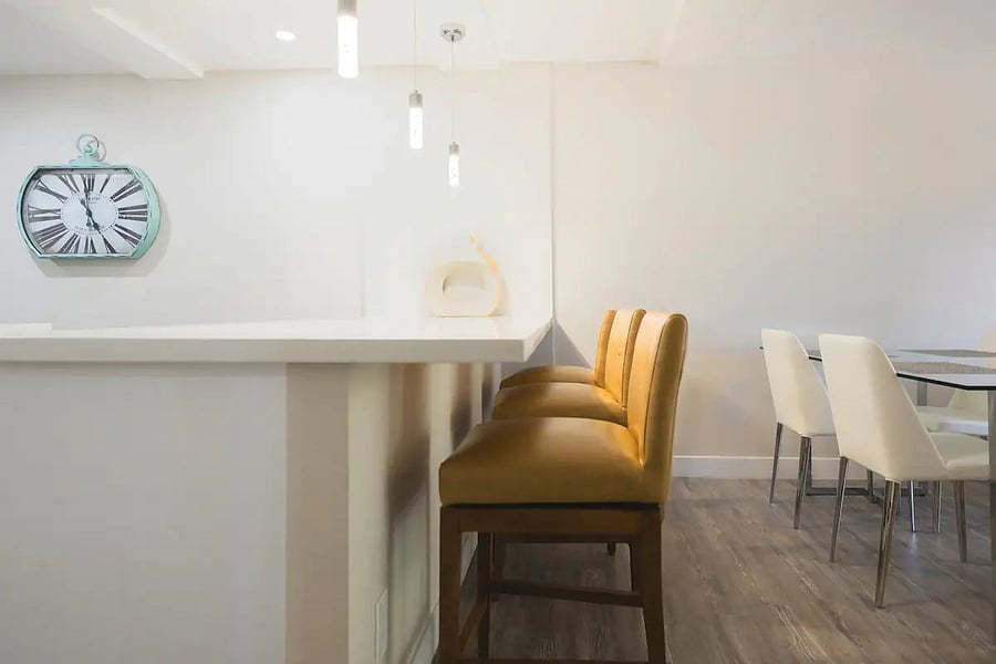 Kitchen Island with barstools