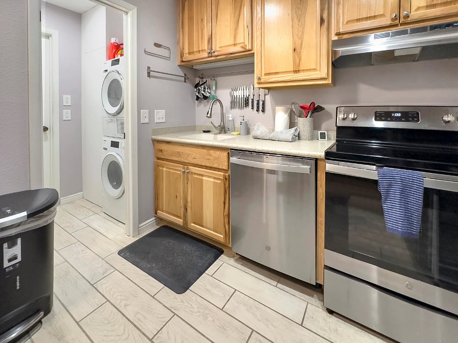 Furnished Finder property 827446_13 photo 4