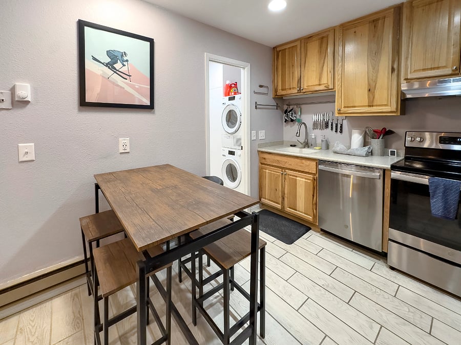 Furnished Finder property 827446_13 photo 9