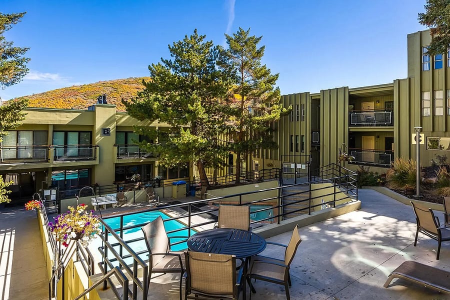 Furnished Finder property 827446_16 photo 25