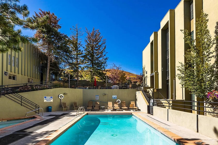 Furnished Finder property 827446_16 photo 28