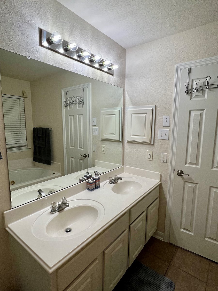 Furnished Finder property 827499_1 photo 17