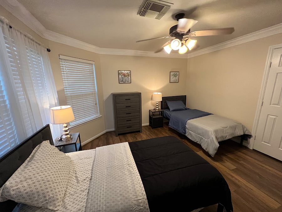 Furnished Finder property 827499_1 photo 22