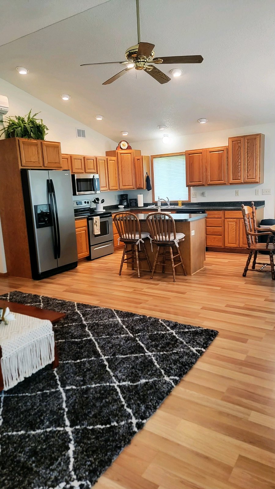 Furnished Finder property 827537_1 photo 2