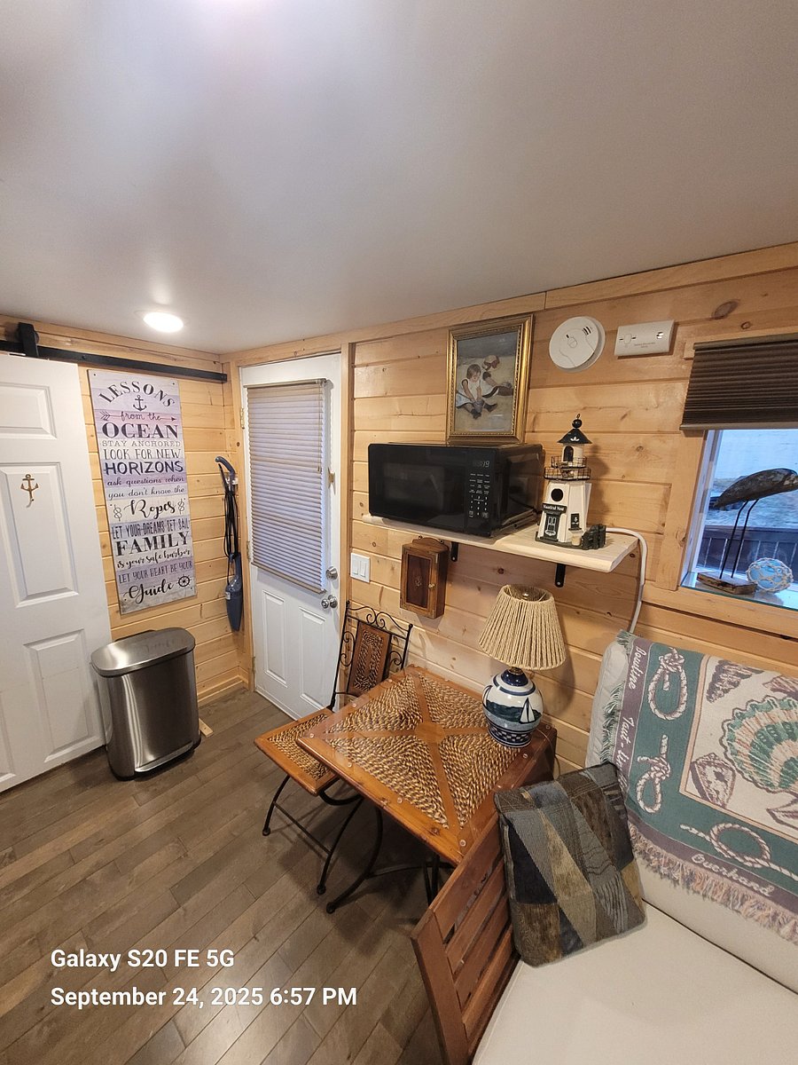 Furnished Finder property 827617_1 photo 22