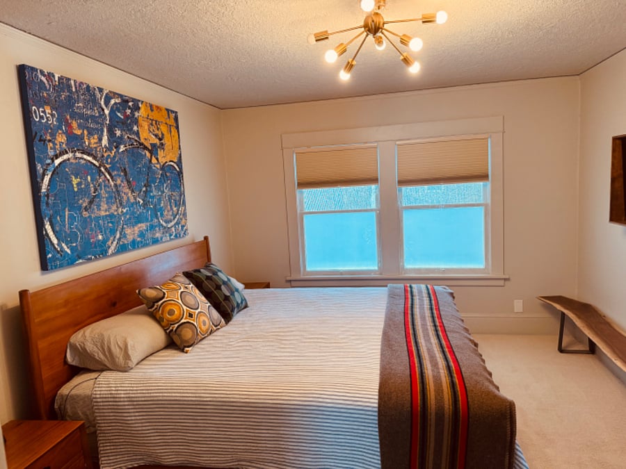 King Bed! Big closet