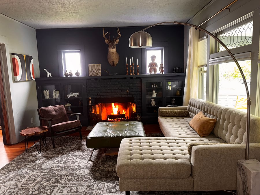 Living room with gas fireplace
Programable thermostat for central air and furnace