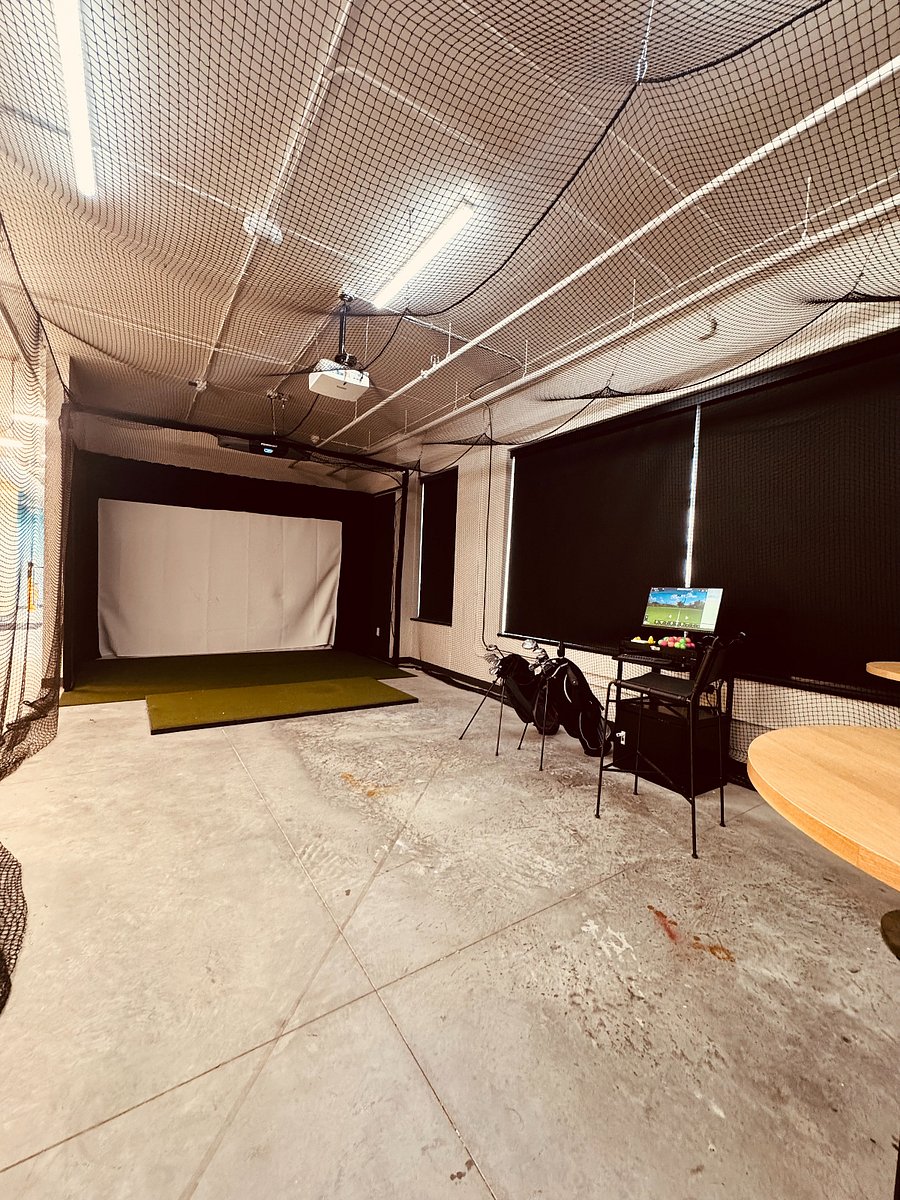 Golf simulator