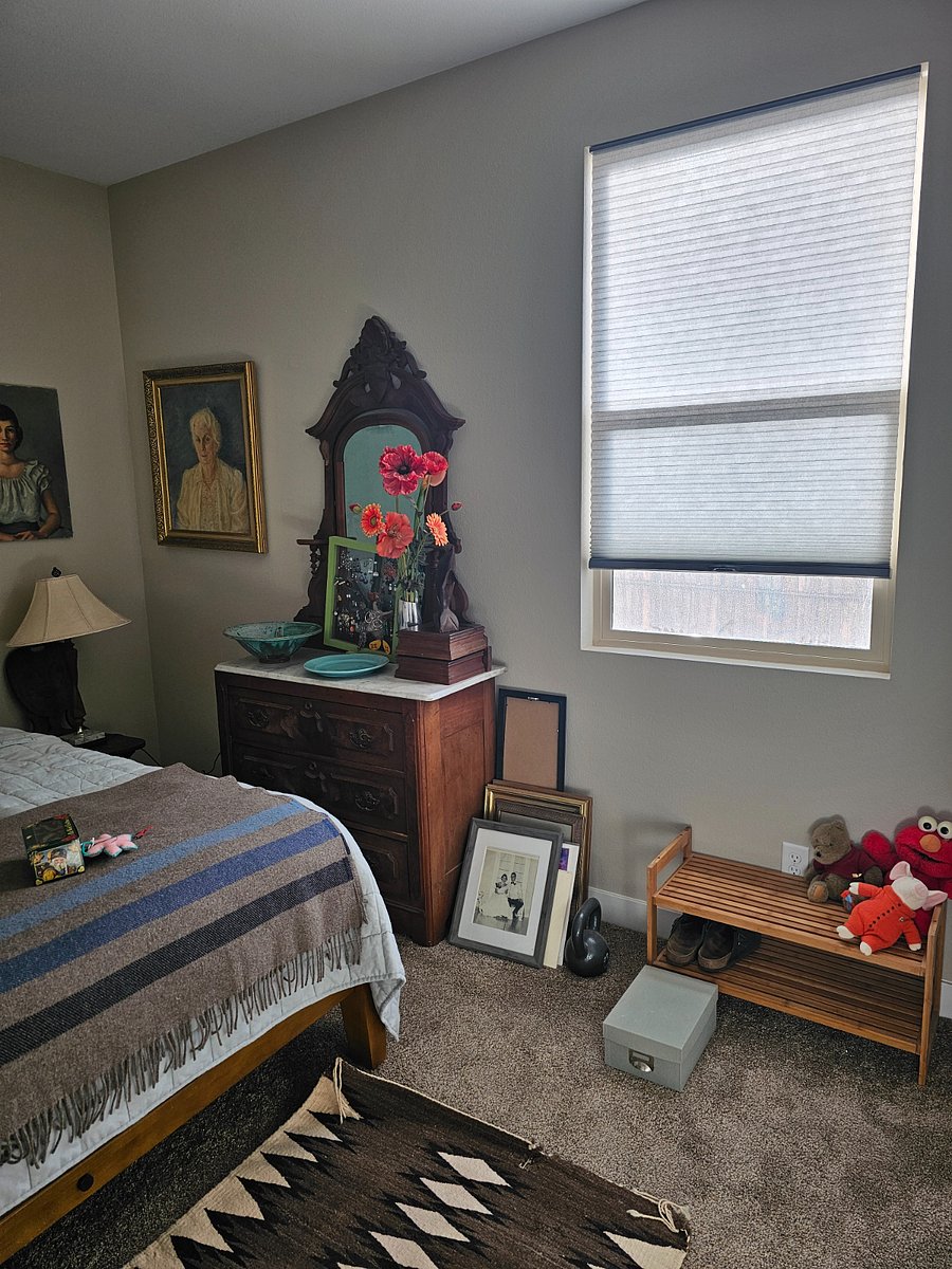Guest bedroom